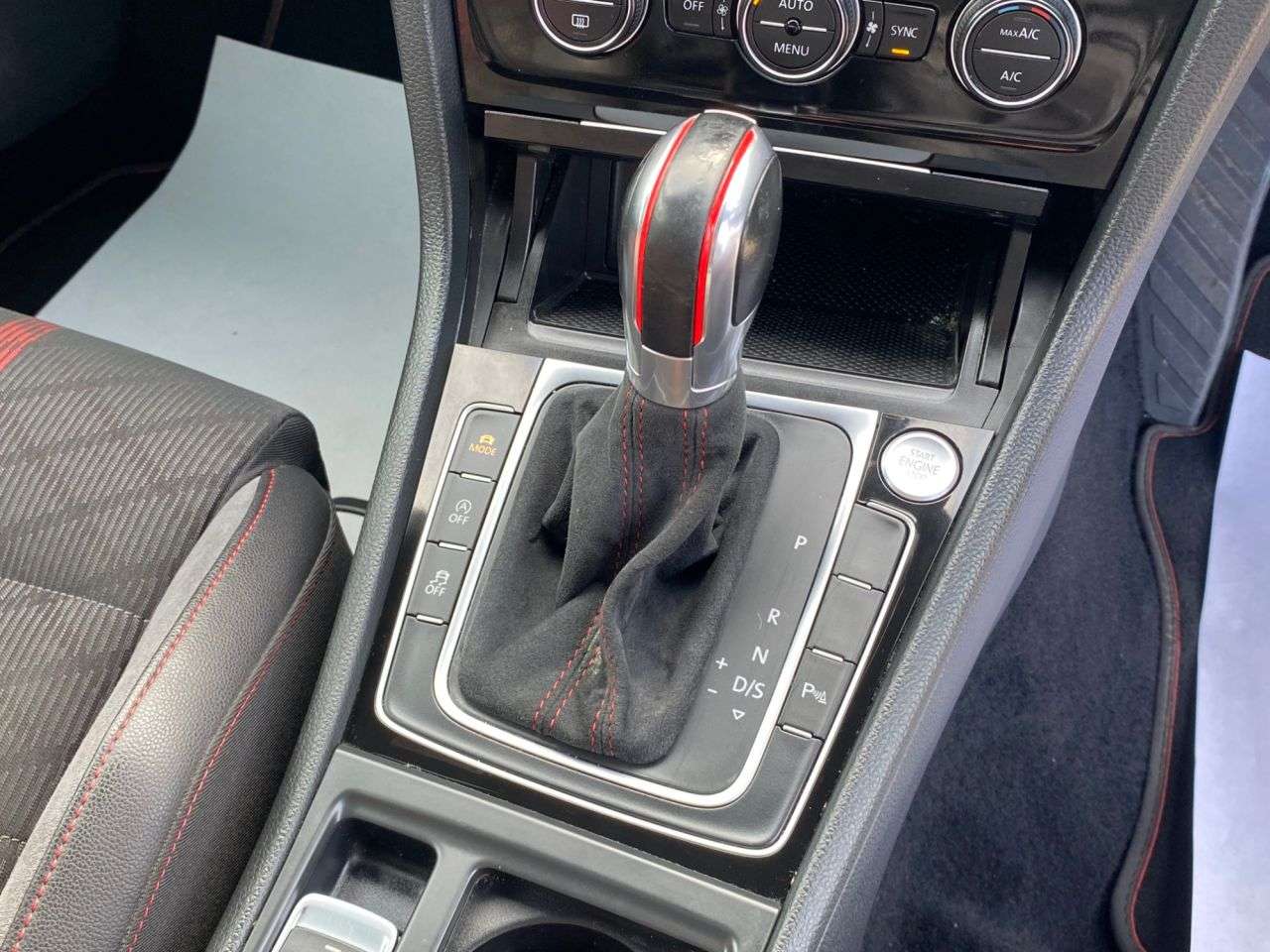 2020 VOLKSWAGEN GOLF 2020 VOLKSWAGEN GOLF