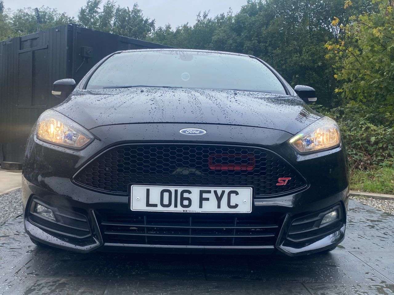A 2016 FORD FOCUS ST-2 A 2016 FORD FOCUS ST-2