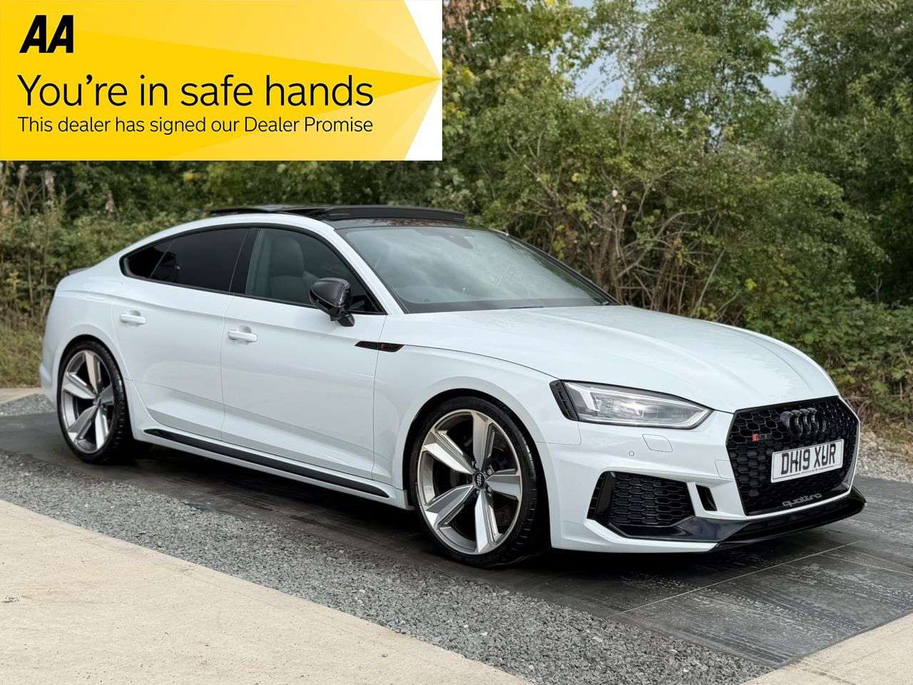 A 2019 AUDI RS5 2.9 TFSI V6 Sport Edition Sportback 5dr Petrol Tiptronic quattro Euro 6 (s/ A 2019 AUDI RS5 2.9 TFSI V6 Sport Edition Sportback 5dr Petrol Tiptronic quattro Euro 6 (s/