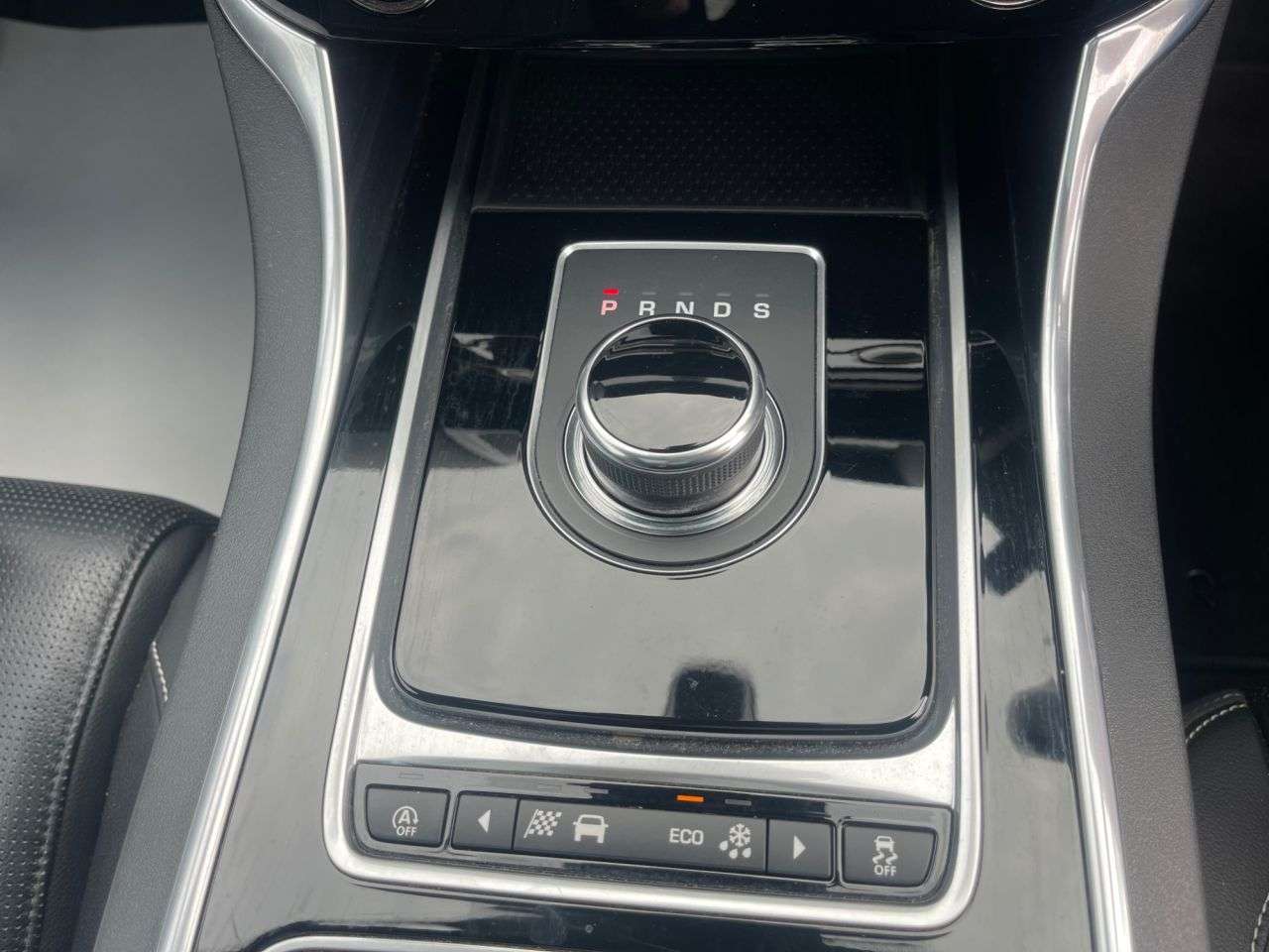 2018 JAGUAR XE 2018 JAGUAR XE