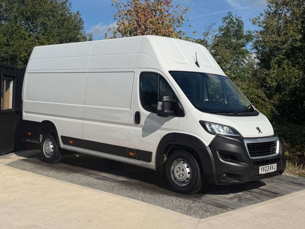 A 2023 PEUGEOT BOXER 2.2 BlueHDi 435 Professional Premium + Panel Van 5dr Diesel Manual L4 H3 Eu A 2023 PEUGEOT BOXER 2.2 BlueHDi 435 Professional Premium + Panel Van 5dr Diesel Manual L4 H3 Eu
