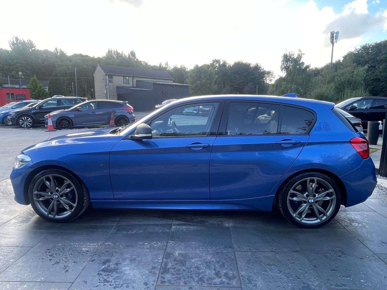 2017 BMW 1 SERIES 2017 BMW 1 SERIES
