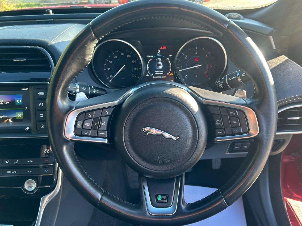 2017 JAGUAR XE 2017 JAGUAR XE