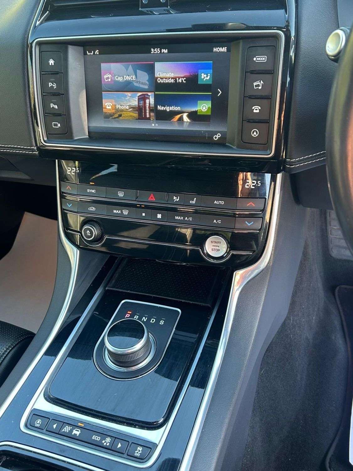 2017 JAGUAR XE 2017 JAGUAR XE