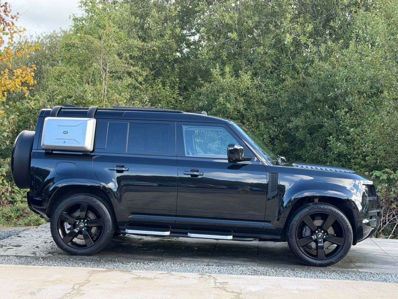 2023 LAND ROVER DEFENDER 110 2023 LAND ROVER DEFENDER 110