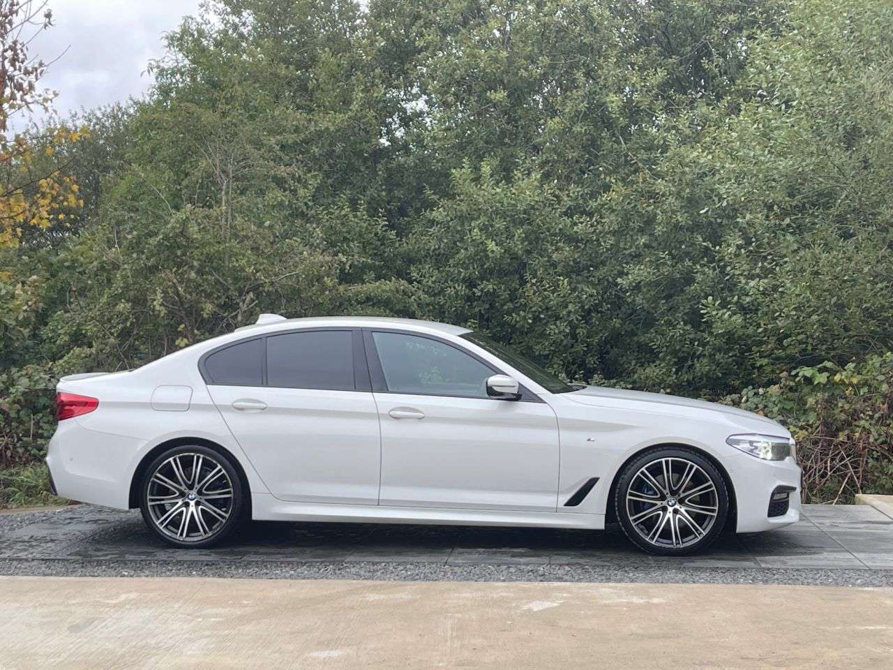 2019 BMW 5 SERIES 2019 BMW 5 SERIES