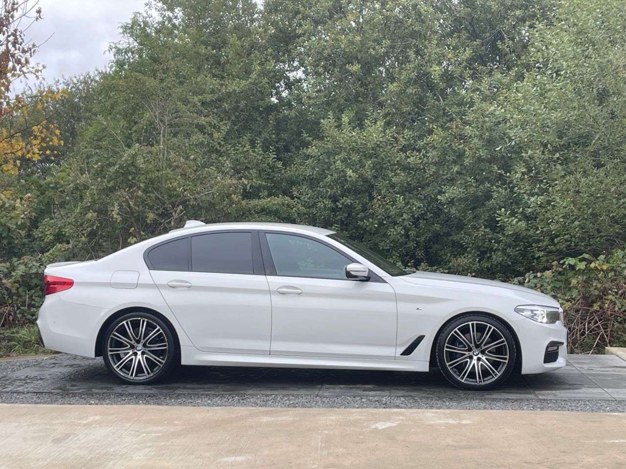 2019 BMW 5 SERIES 2019 BMW 5 SERIES
