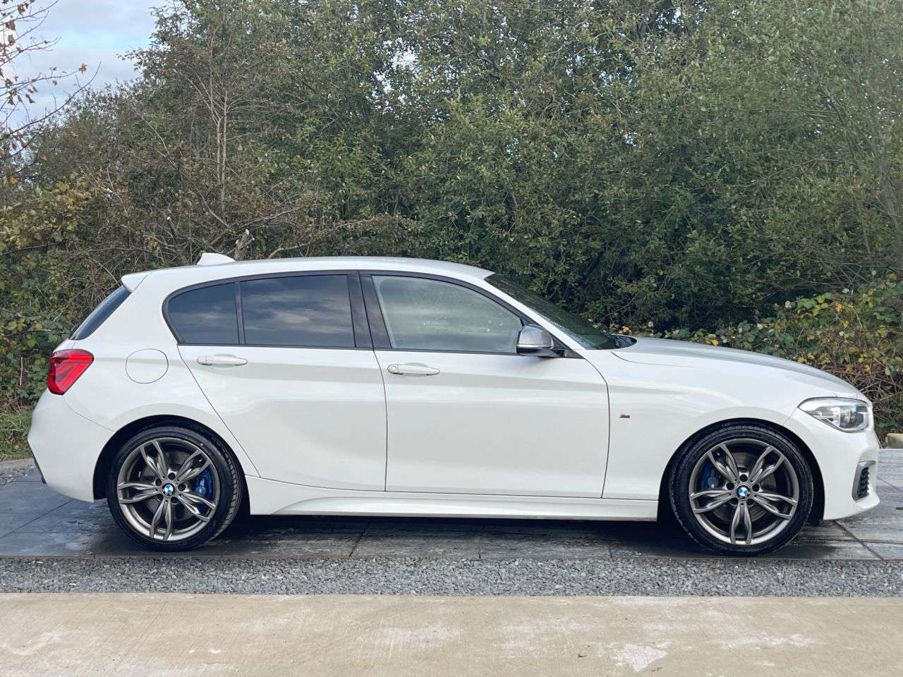 A 2016 BMW 1 SERIES 3.0 M140i Hatchback 5dr Petrol Manual Euro 6 (s/s) (340 ps) HEATED RED LEAT A 2016 BMW 1 SERIES 3.0 M140i Hatchback 5dr Petrol Manual Euro 6 (s/s) (340 ps) HEATED RED LEAT