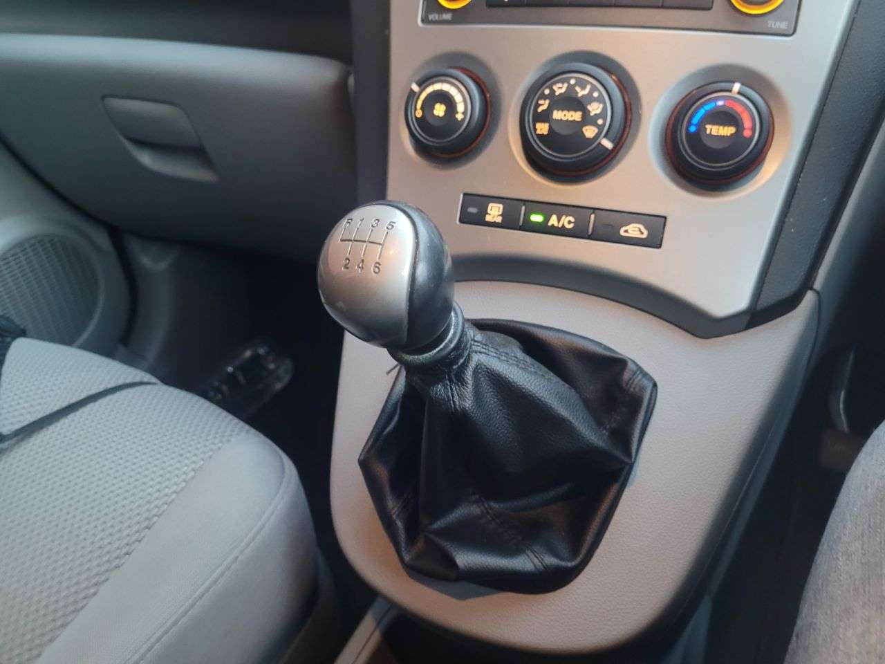 2008 KIA CARENS 2008 KIA CARENS