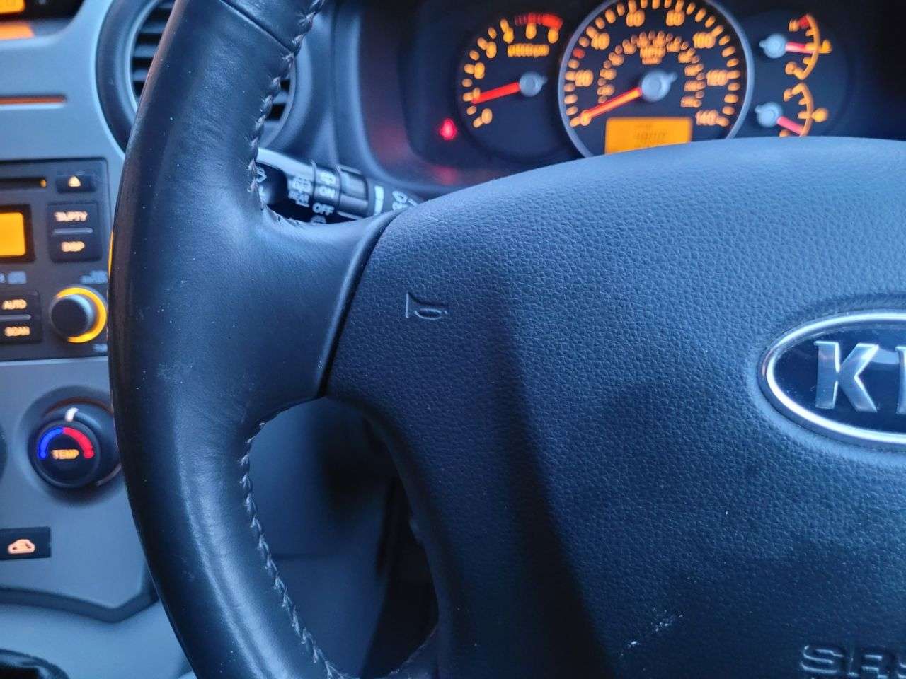 2008 KIA CARENS 2008 KIA CARENS