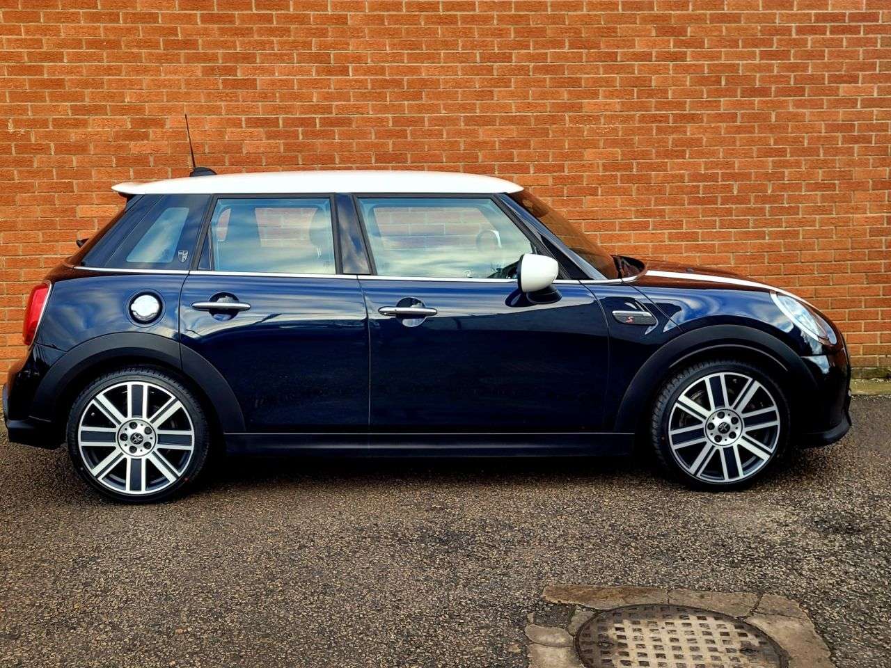 2021 MINI HATCH 2021 MINI HATCH