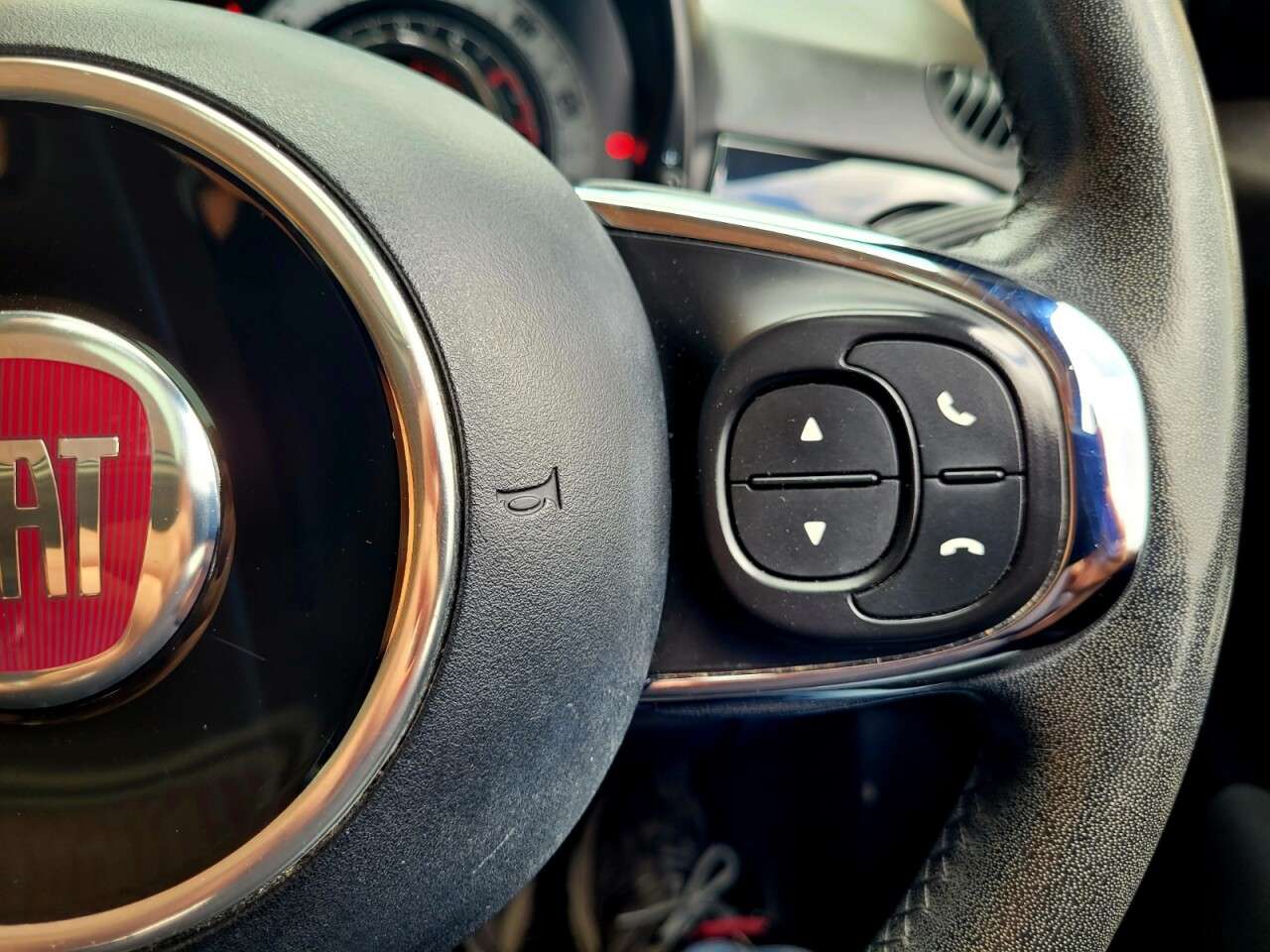 2018 FIAT 500 2018 FIAT 500