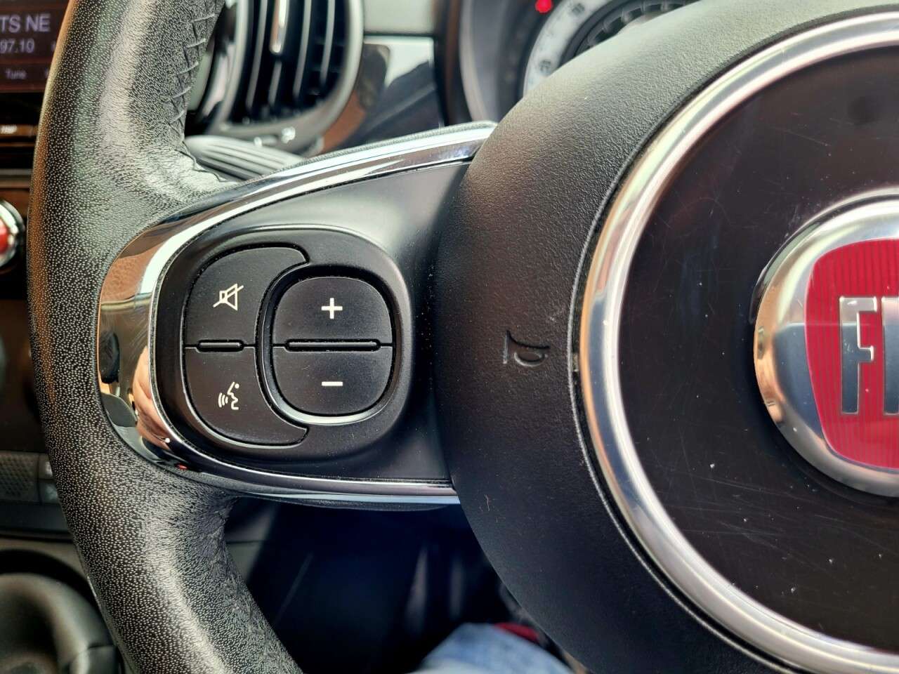 2018 FIAT 500 2018 FIAT 500