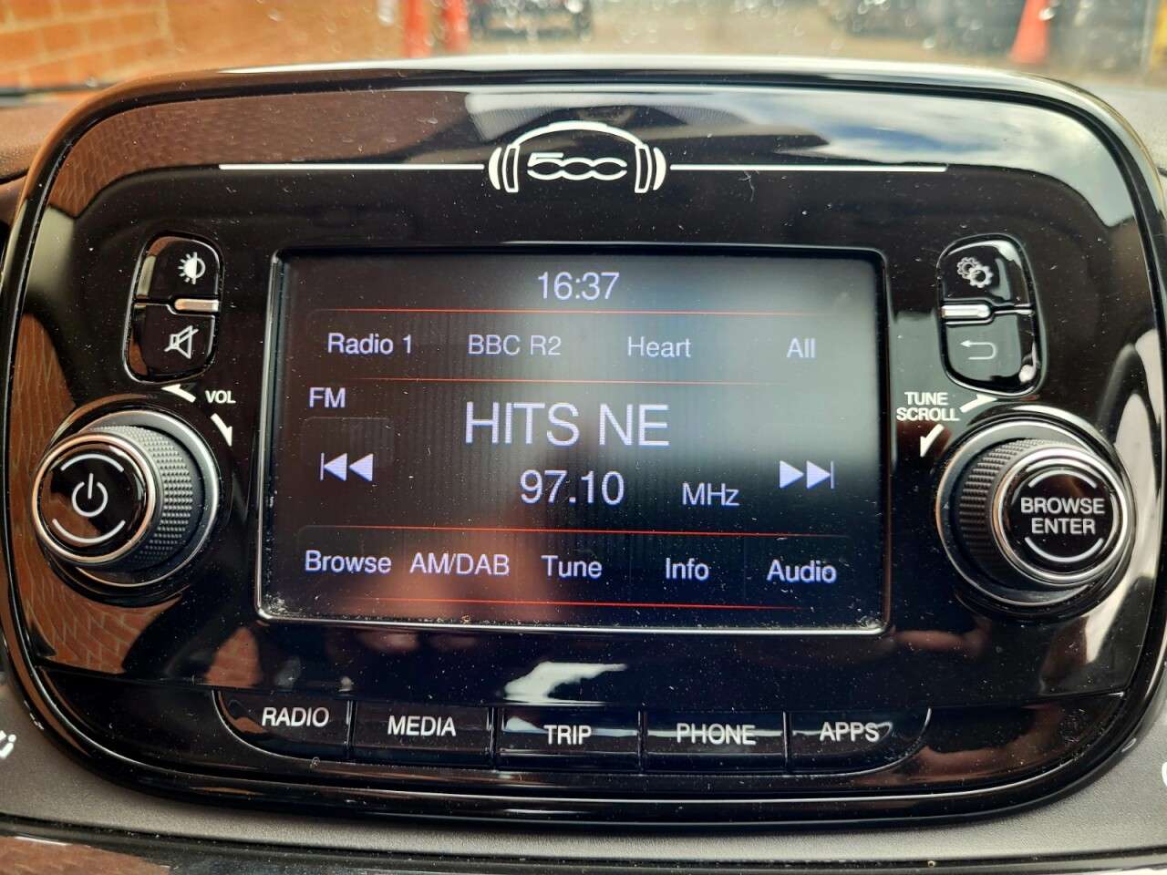 2018 FIAT 500 2018 FIAT 500