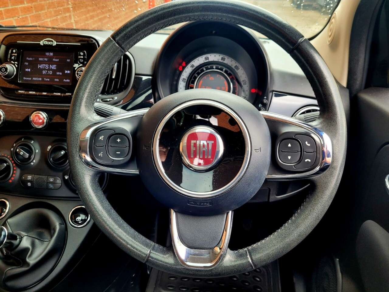 2018 FIAT 500 2018 FIAT 500