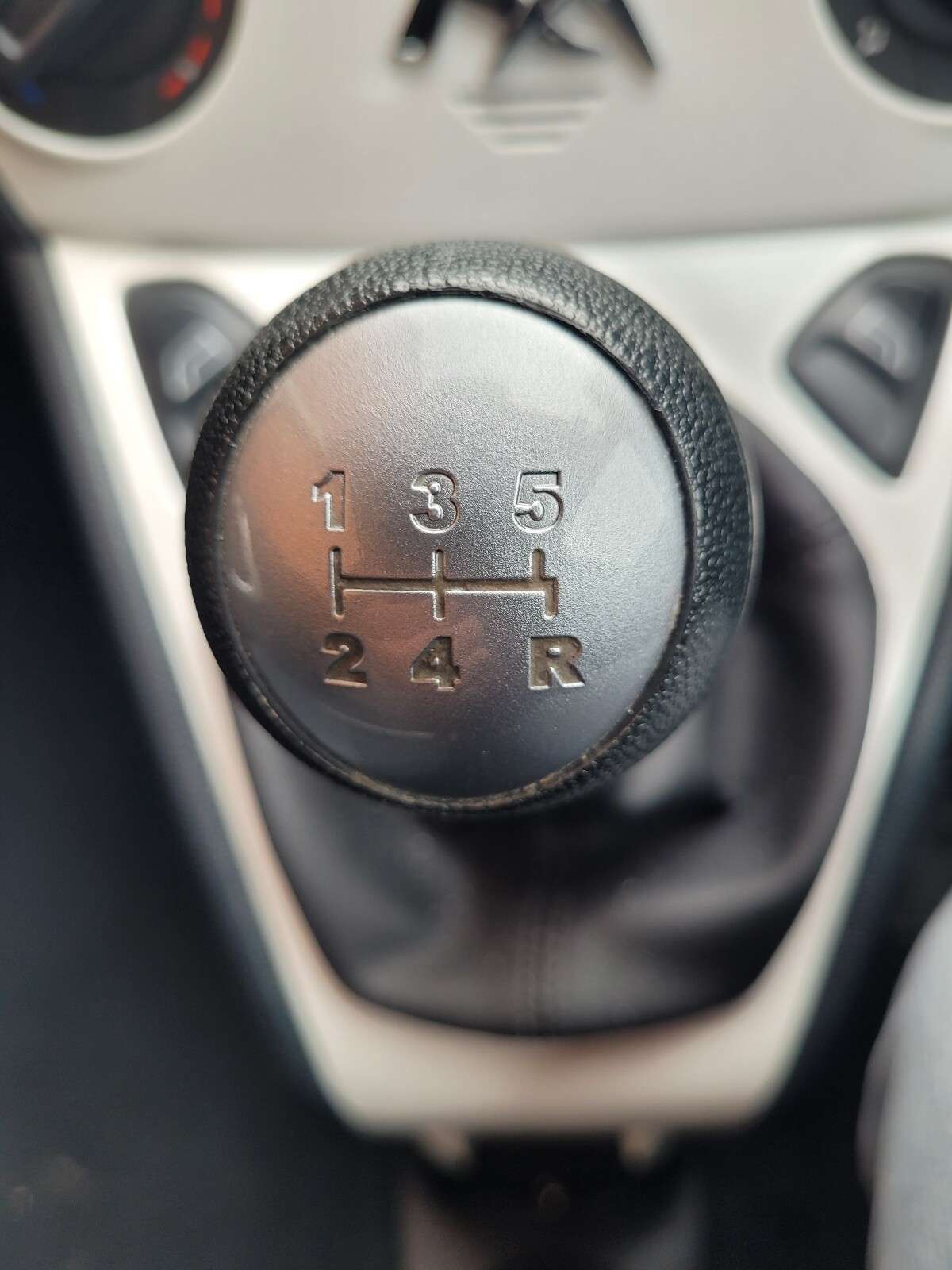 2015 FORD KA 2015 FORD KA