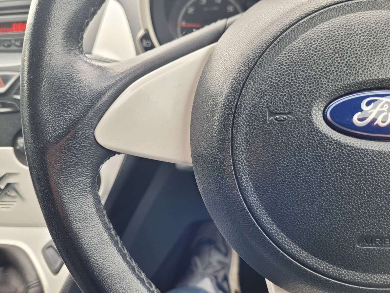 2015 FORD KA 2015 FORD KA