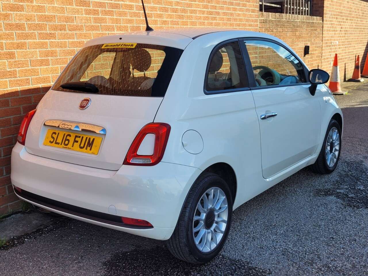 2016 FIAT 500 2016 FIAT 500