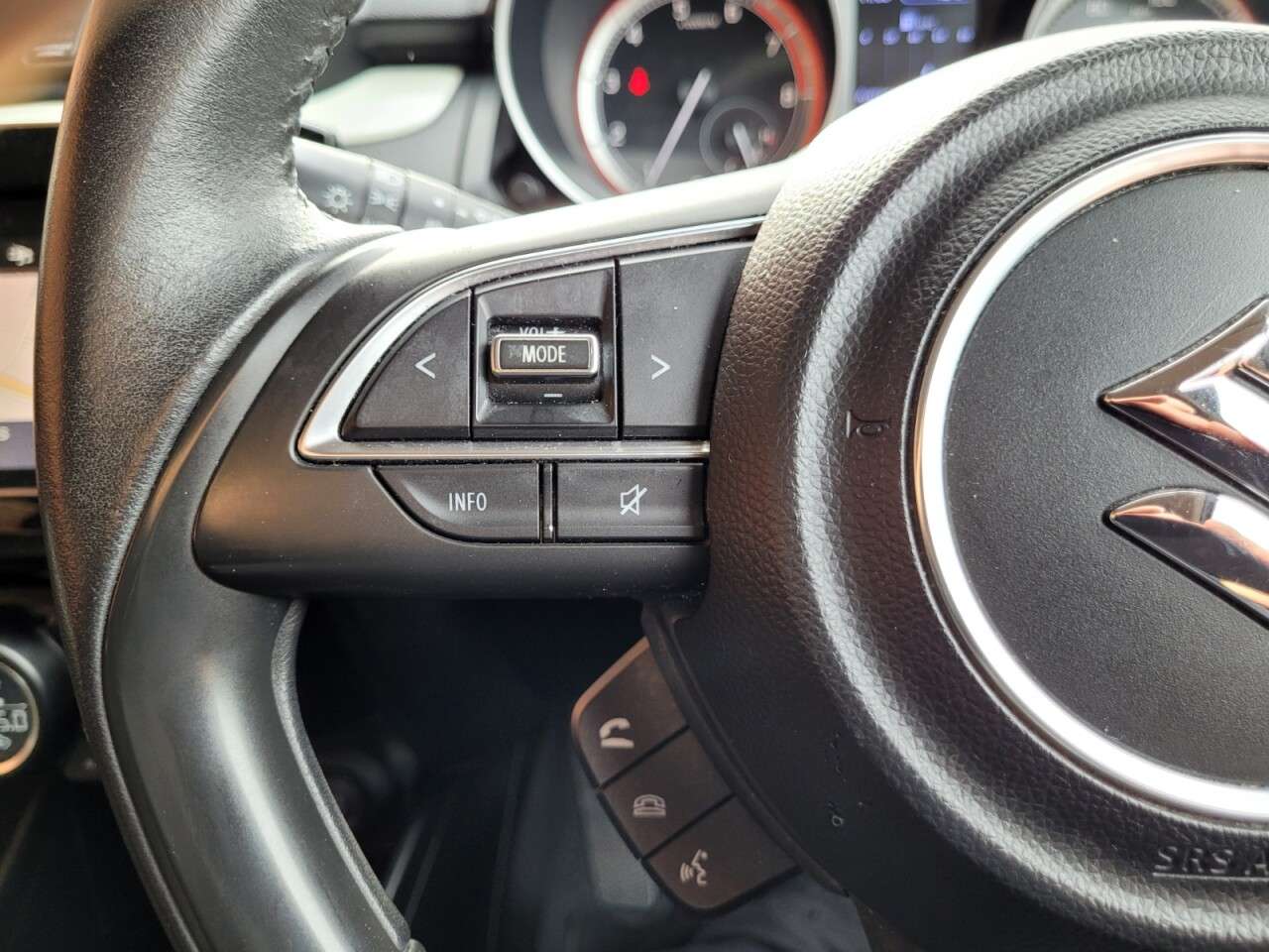 2017 SUZUKI SWIFT 2017 SUZUKI SWIFT