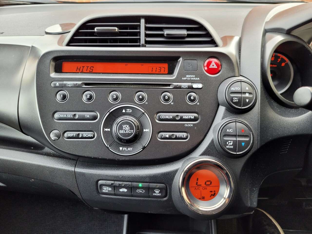 2014 HONDA JAZZ 2014 HONDA JAZZ