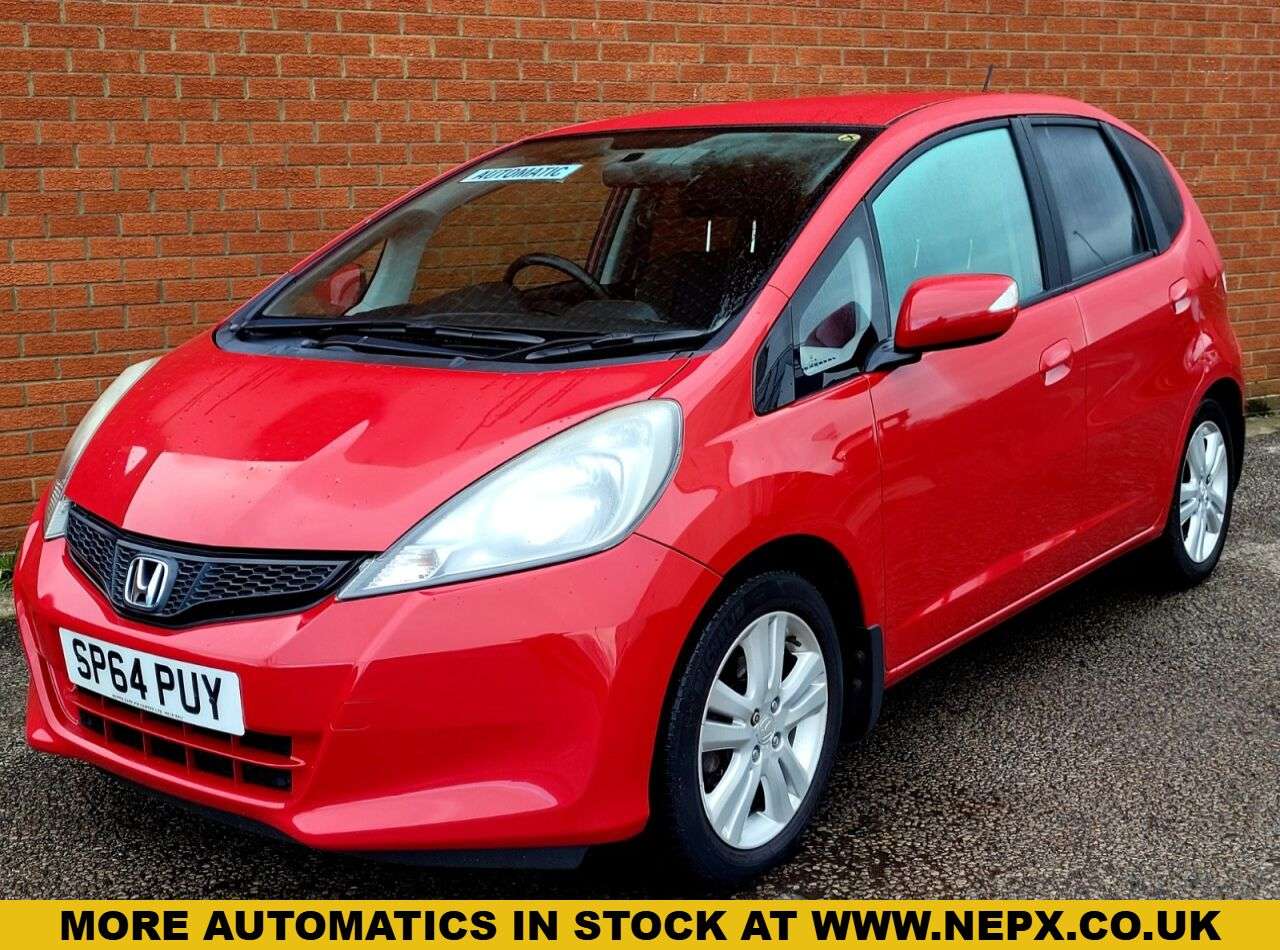 A 2014 HONDA JAZZ 1.4 i-VTEC ES Plus Hatchback 5dr Petrol CVT Euro 5 (99 ps) A 2014 HONDA JAZZ 1.4 i-VTEC ES Plus Hatchback 5dr Petrol CVT Euro 5 (99 ps)
