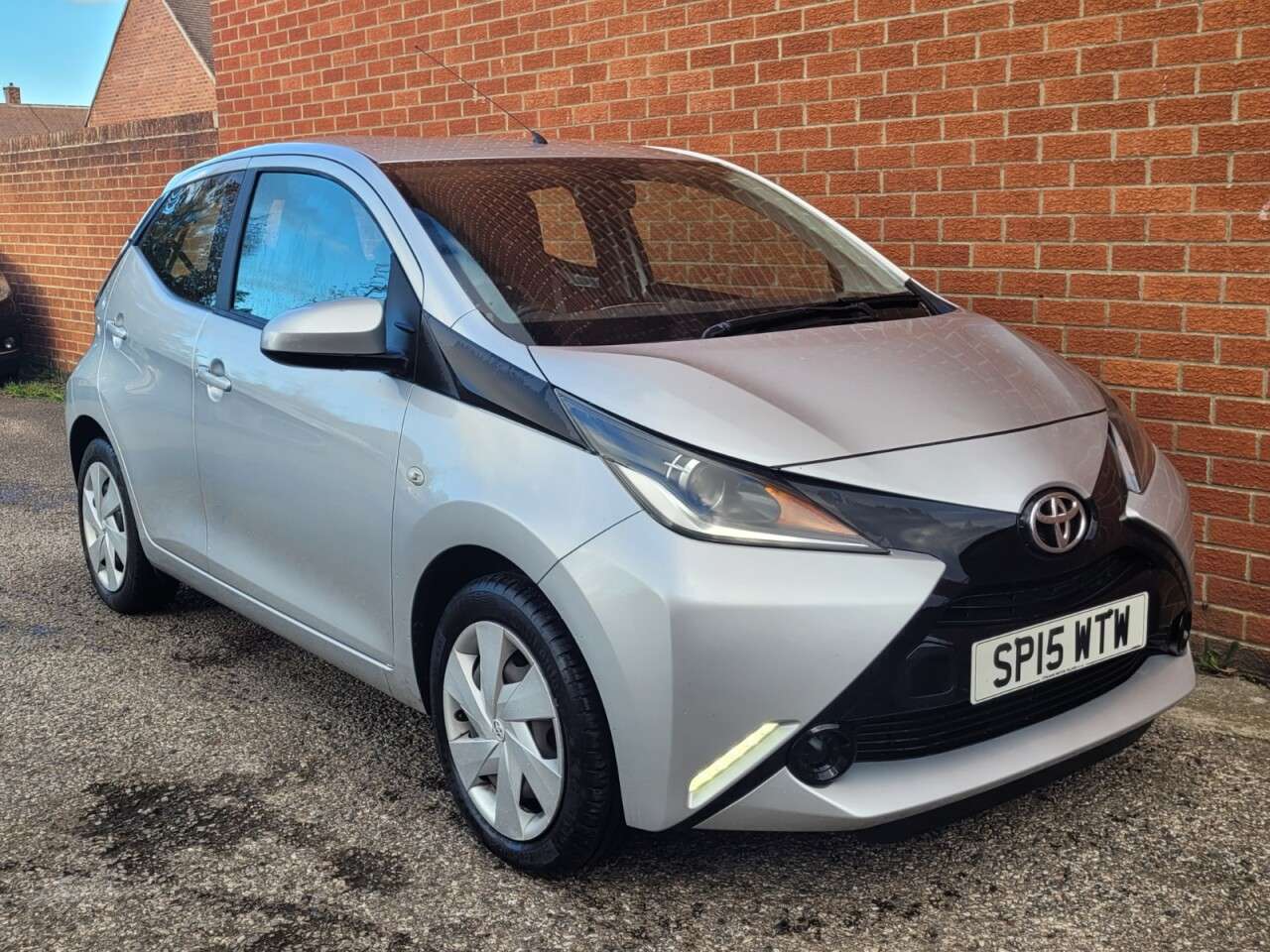2015 TOYOTA AYGO 2015 TOYOTA AYGO