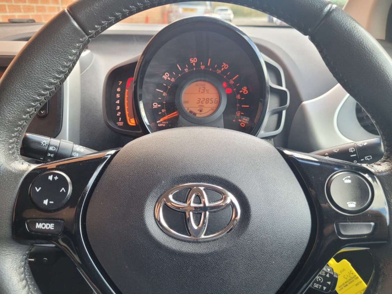 2015 TOYOTA AYGO 2015 TOYOTA AYGO