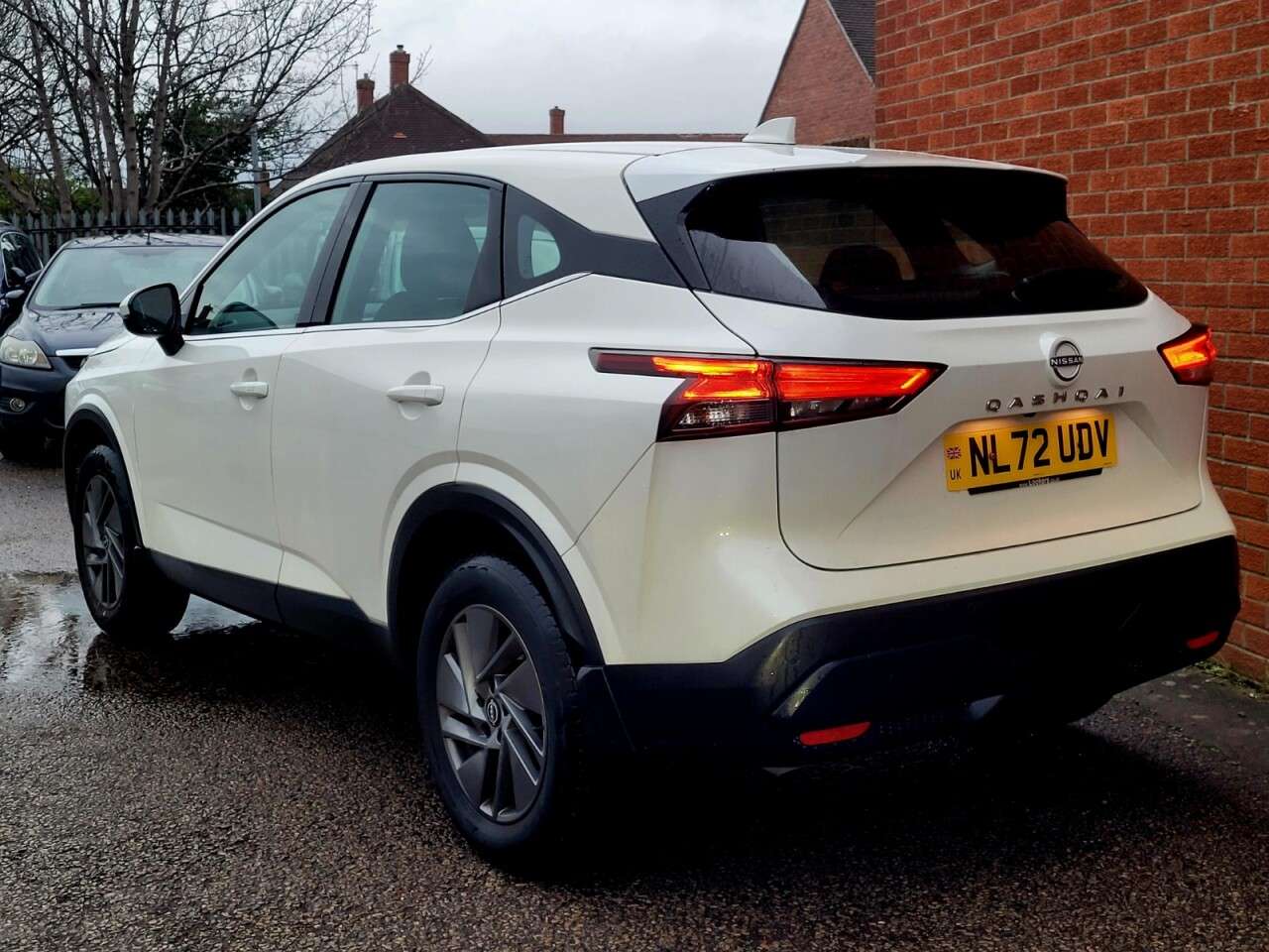 A 2022 NISSAN QASHQAI 1.3 DIG-T MHEV Acenta Premium SUV 5dr Petrol Hybrid Manual Euro 6 (s/s) (14 A 2022 NISSAN QASHQAI 1.3 DIG-T MHEV Acenta Premium SUV 5dr Petrol Hybrid Manual Euro 6 (s/s) (14