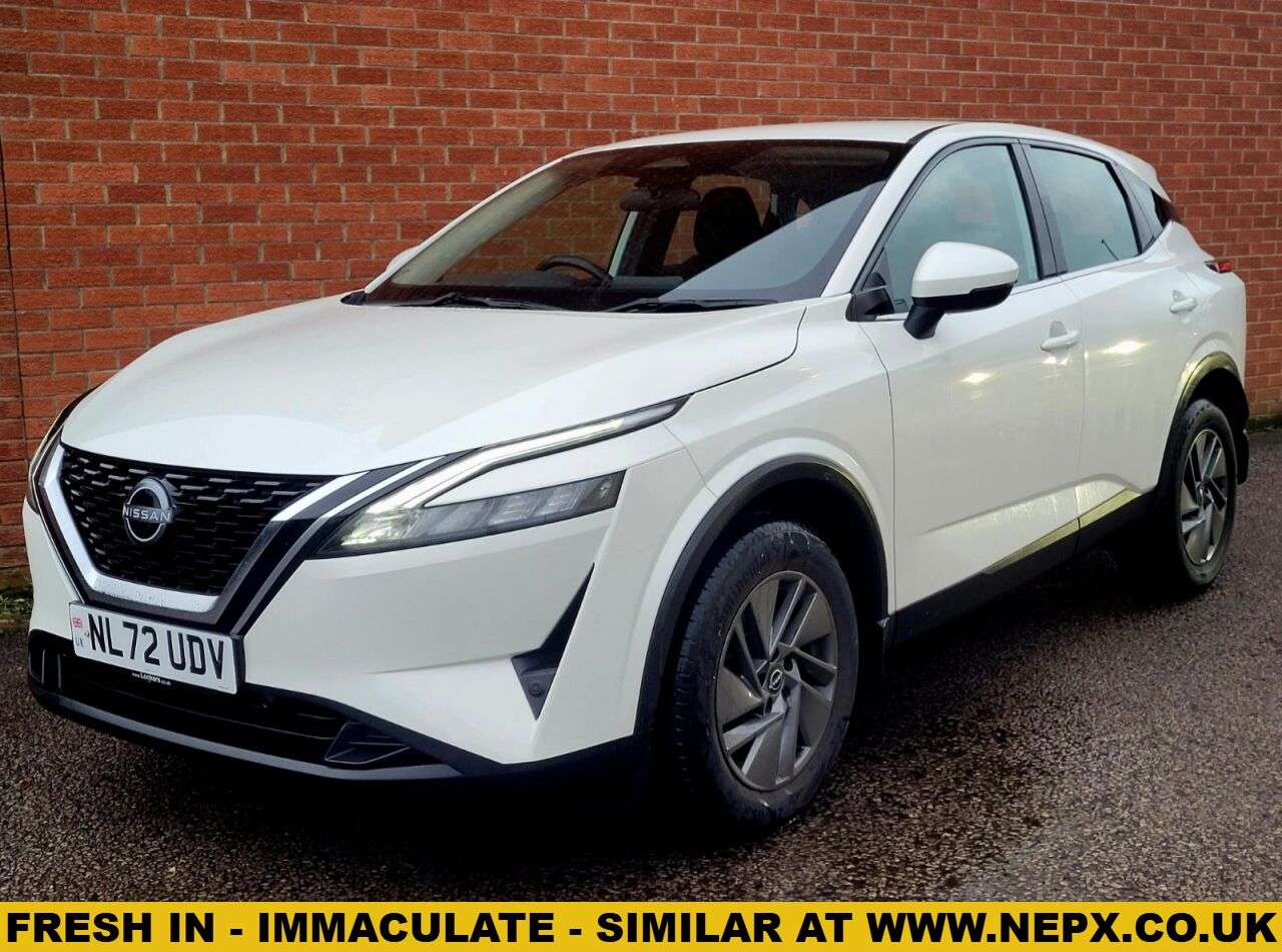 A 2022 NISSAN QASHQAI 1.3 DIG-T MHEV Acenta Premium SUV 5dr Petrol Hybrid Manual Euro 6 (s/s) (14 A 2022 NISSAN QASHQAI 1.3 DIG-T MHEV Acenta Premium SUV 5dr Petrol Hybrid Manual Euro 6 (s/s) (14