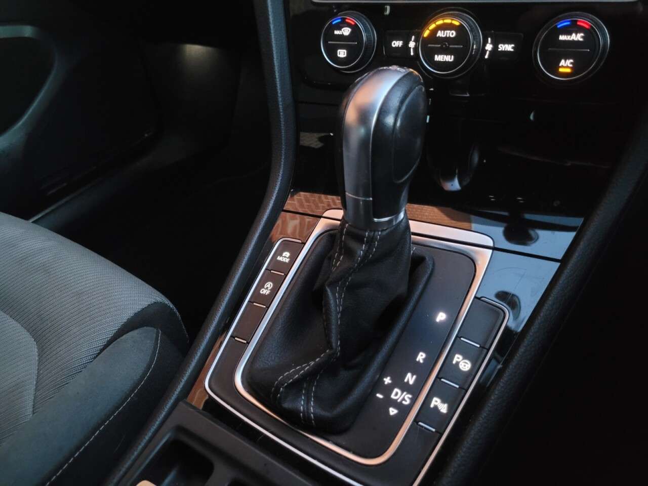 2015 VOLKSWAGEN GOLF 2015 VOLKSWAGEN GOLF