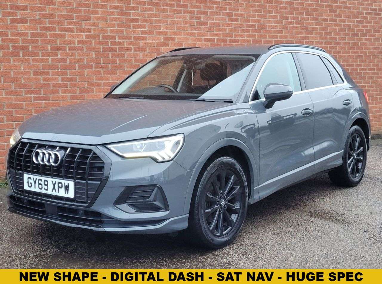 A 2019 AUDI Q3 1.5 TFSI CoD 35 Sport SUV 5dr Petrol Manual Euro 6 (s/s) (150 ps) A 2019 AUDI Q3 1.5 TFSI CoD 35 Sport SUV 5dr Petrol Manual Euro 6 (s/s) (150 ps)