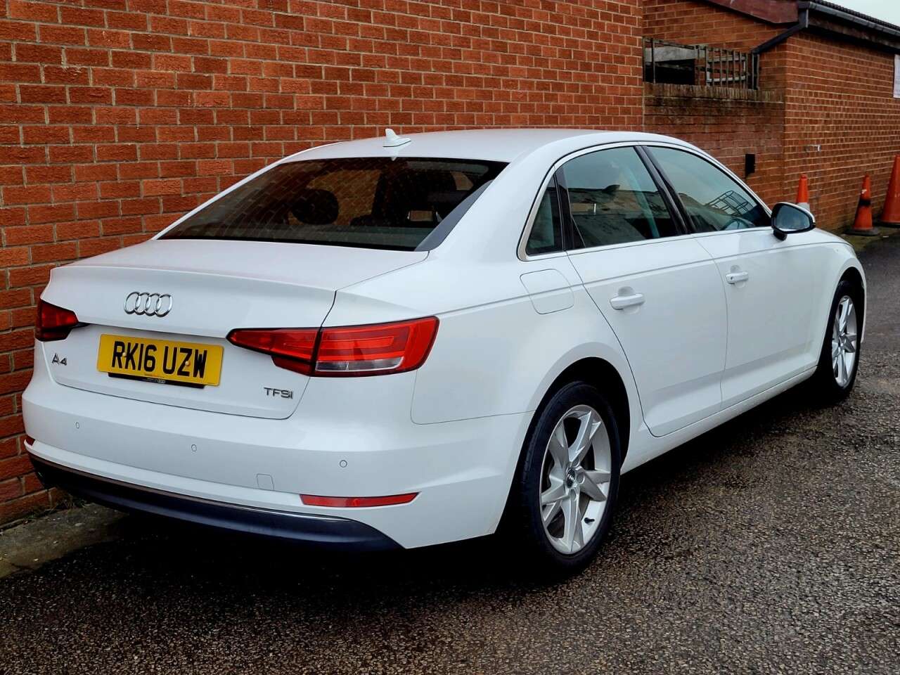 2016 AUDI A4 2016 AUDI A4