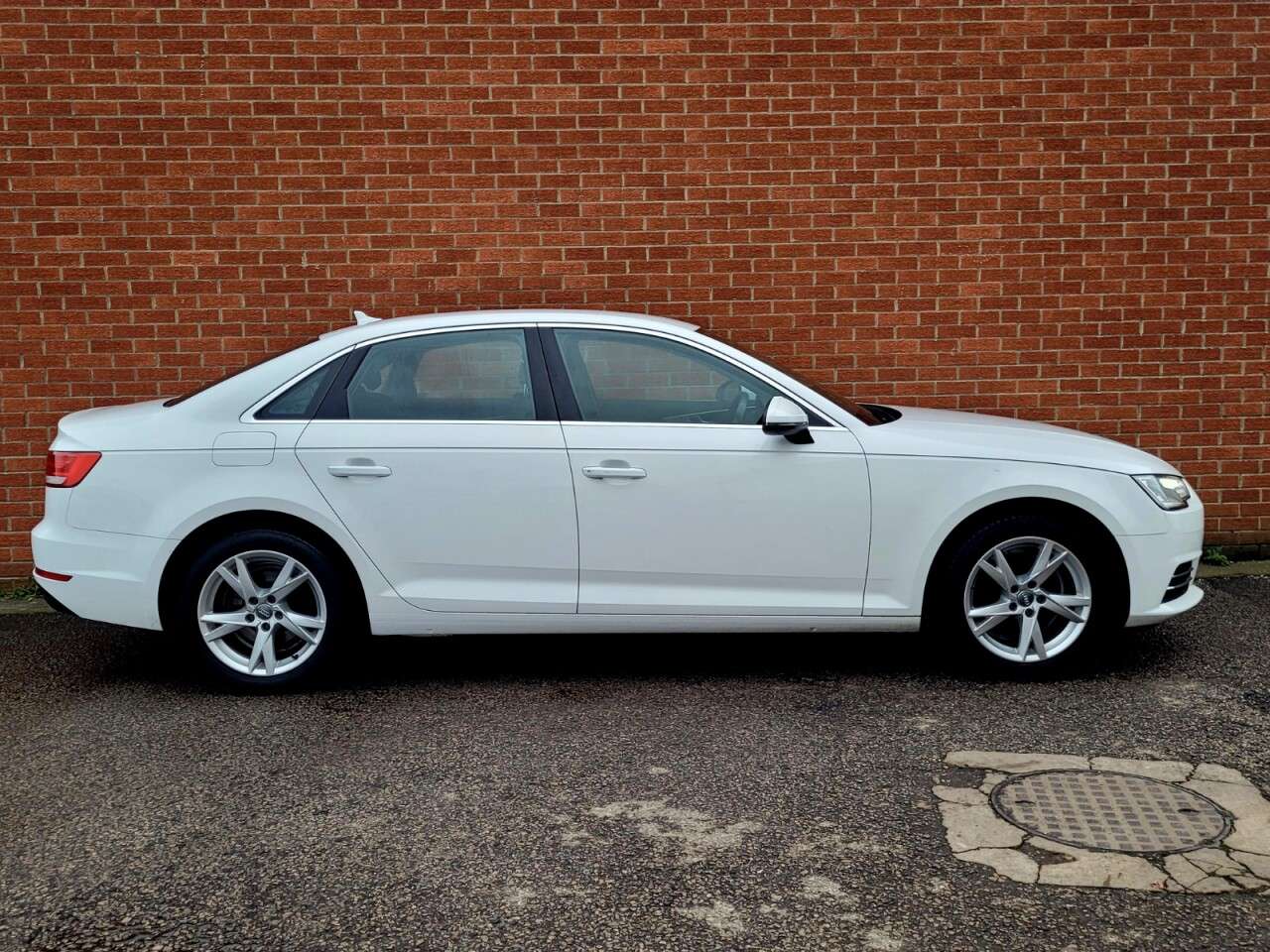 2016 AUDI A4 2016 AUDI A4