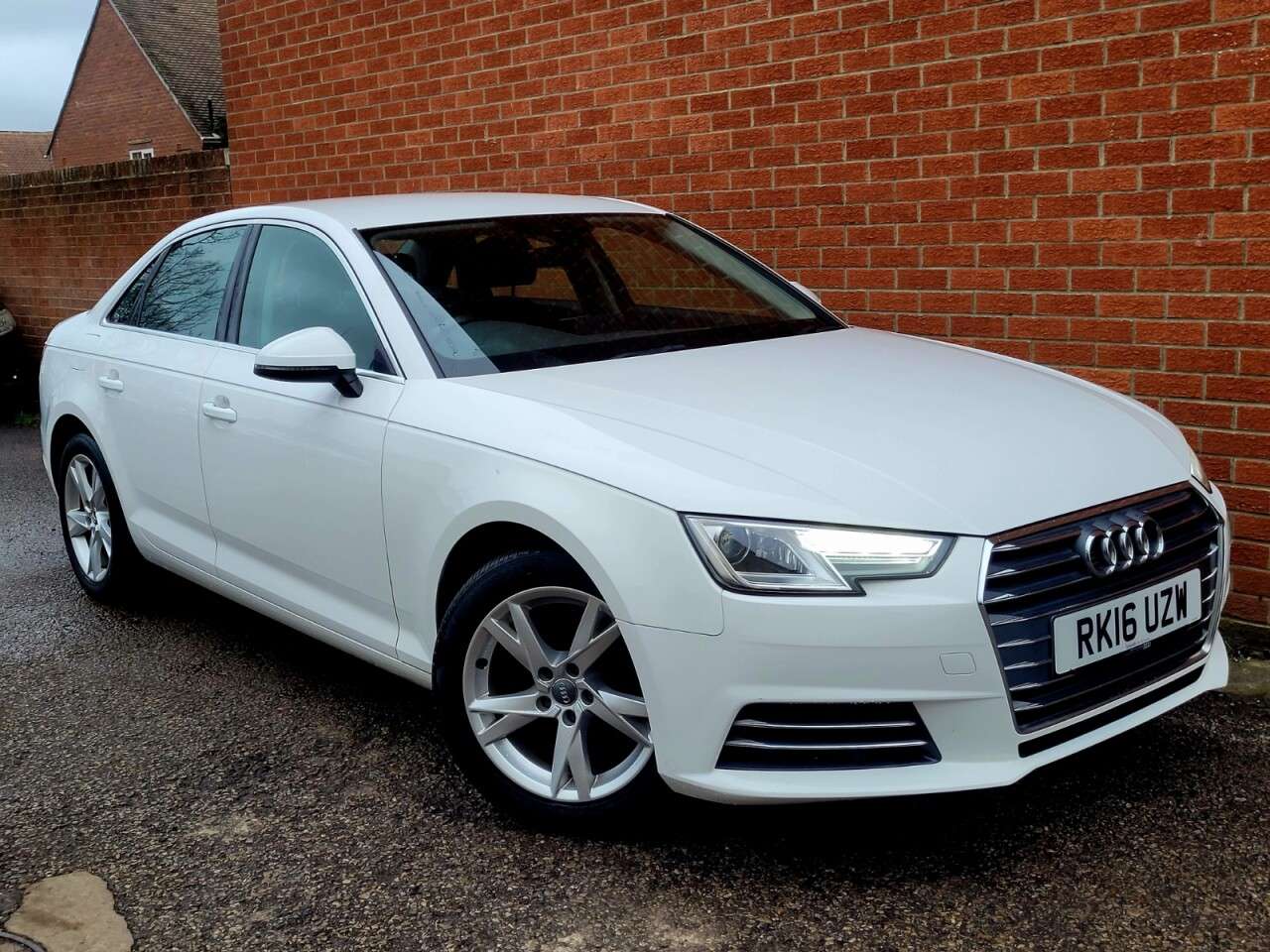 2016 AUDI A4 2016 AUDI A4