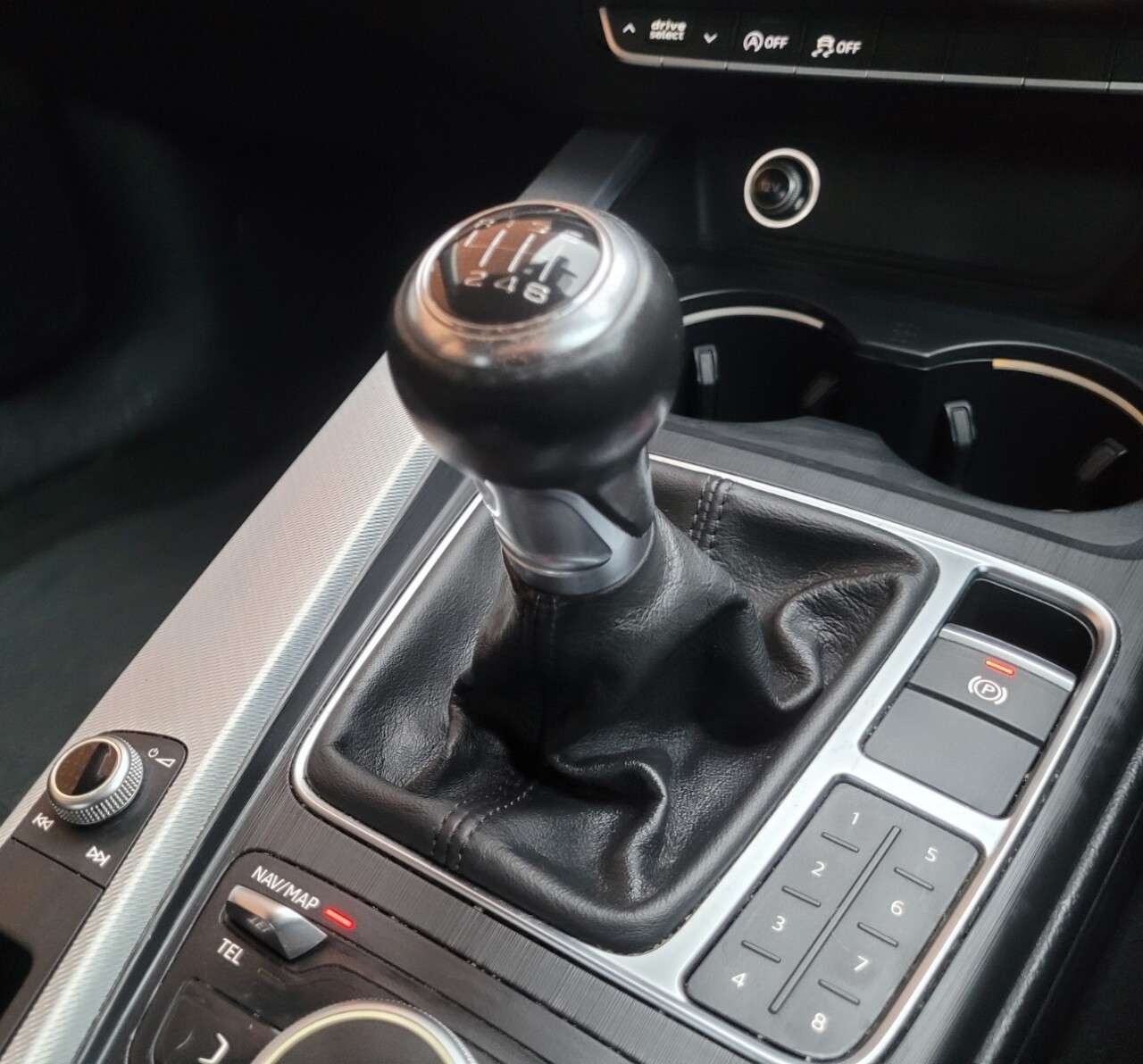 2016 AUDI A4 2016 AUDI A4