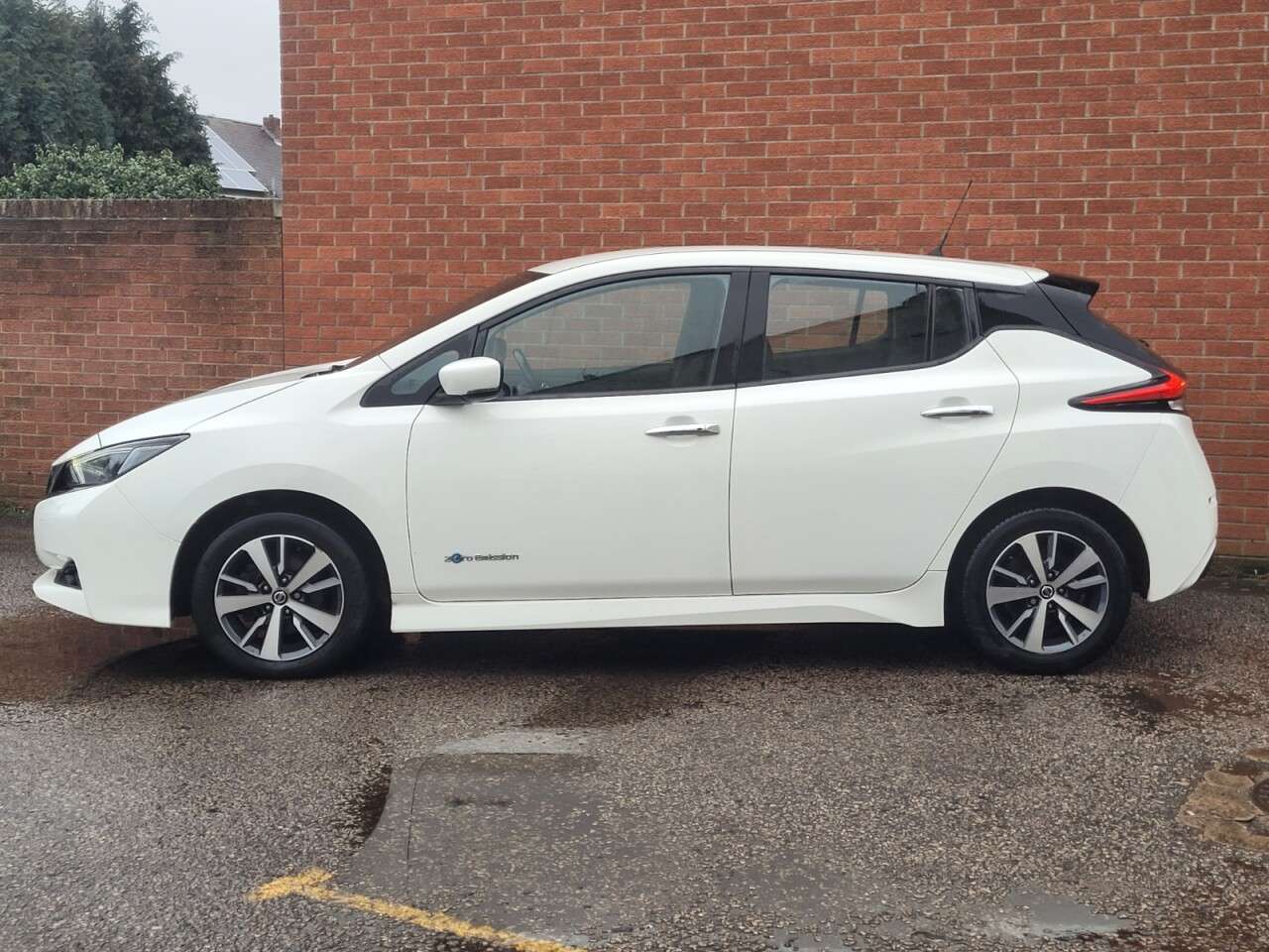 A 2019 NISSAN LEAF ACENTA A 2019 NISSAN LEAF ACENTA