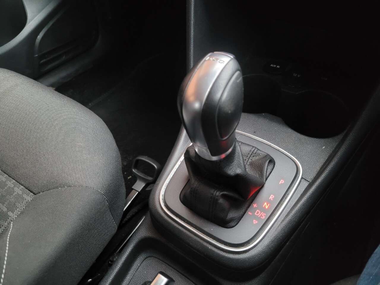 2015 VOLKSWAGEN POLO 2015 VOLKSWAGEN POLO