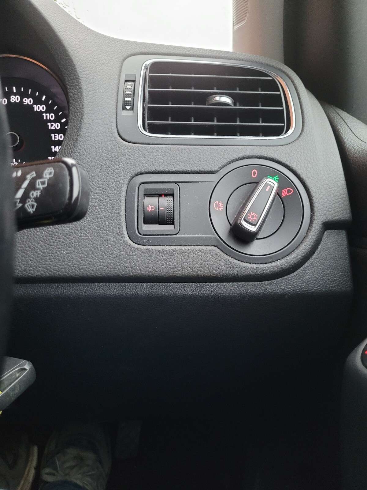 2015 VOLKSWAGEN POLO 2015 VOLKSWAGEN POLO