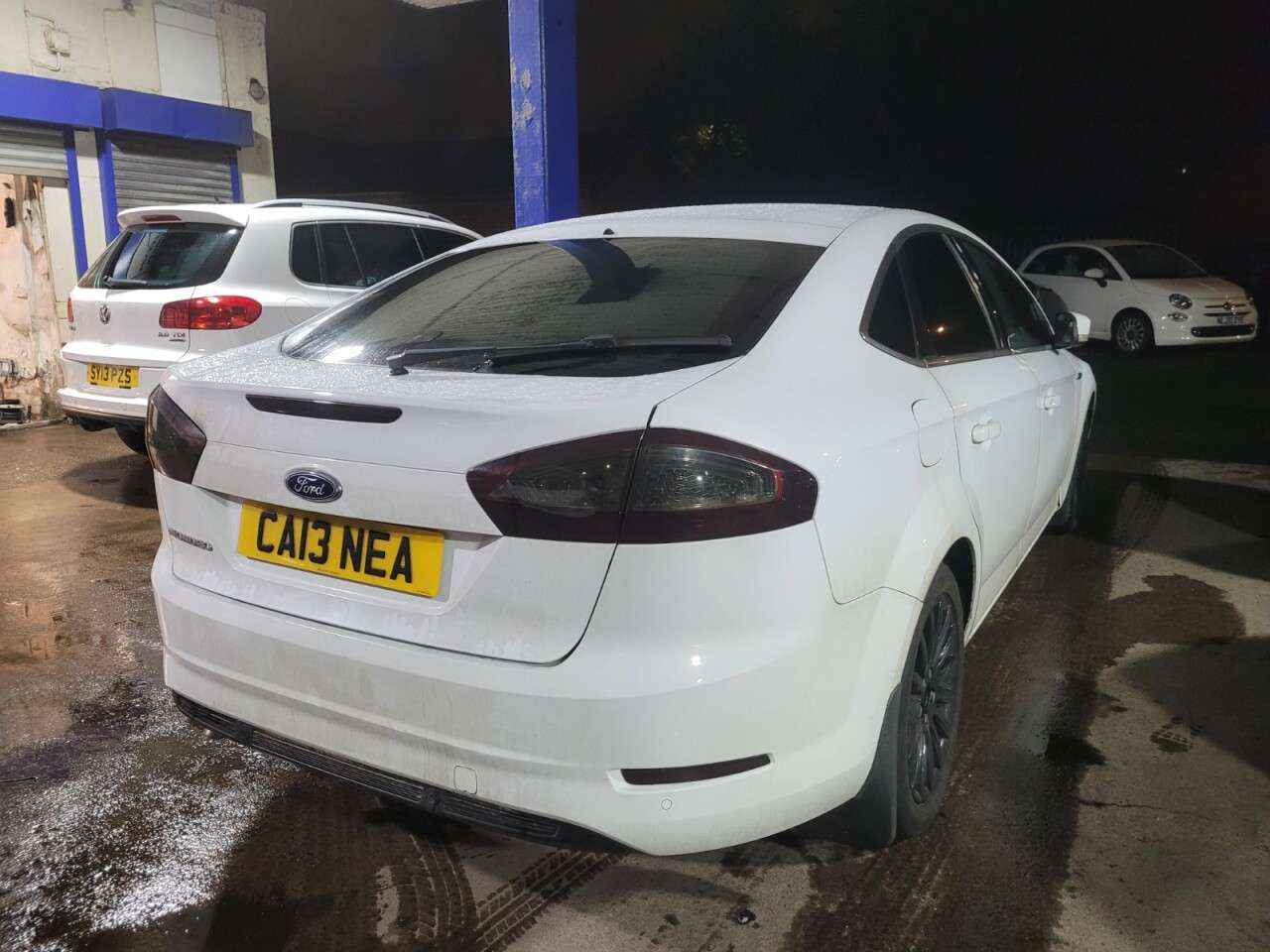 A 2014 FORD MONDEO 2.0 TDCi Zetec Business Edition Hatchback 5dr Diesel Powershift Euro 5 (140 A 2014 FORD MONDEO 2.0 TDCi Zetec Business Edition Hatchback 5dr Diesel Powershift Euro 5 (140