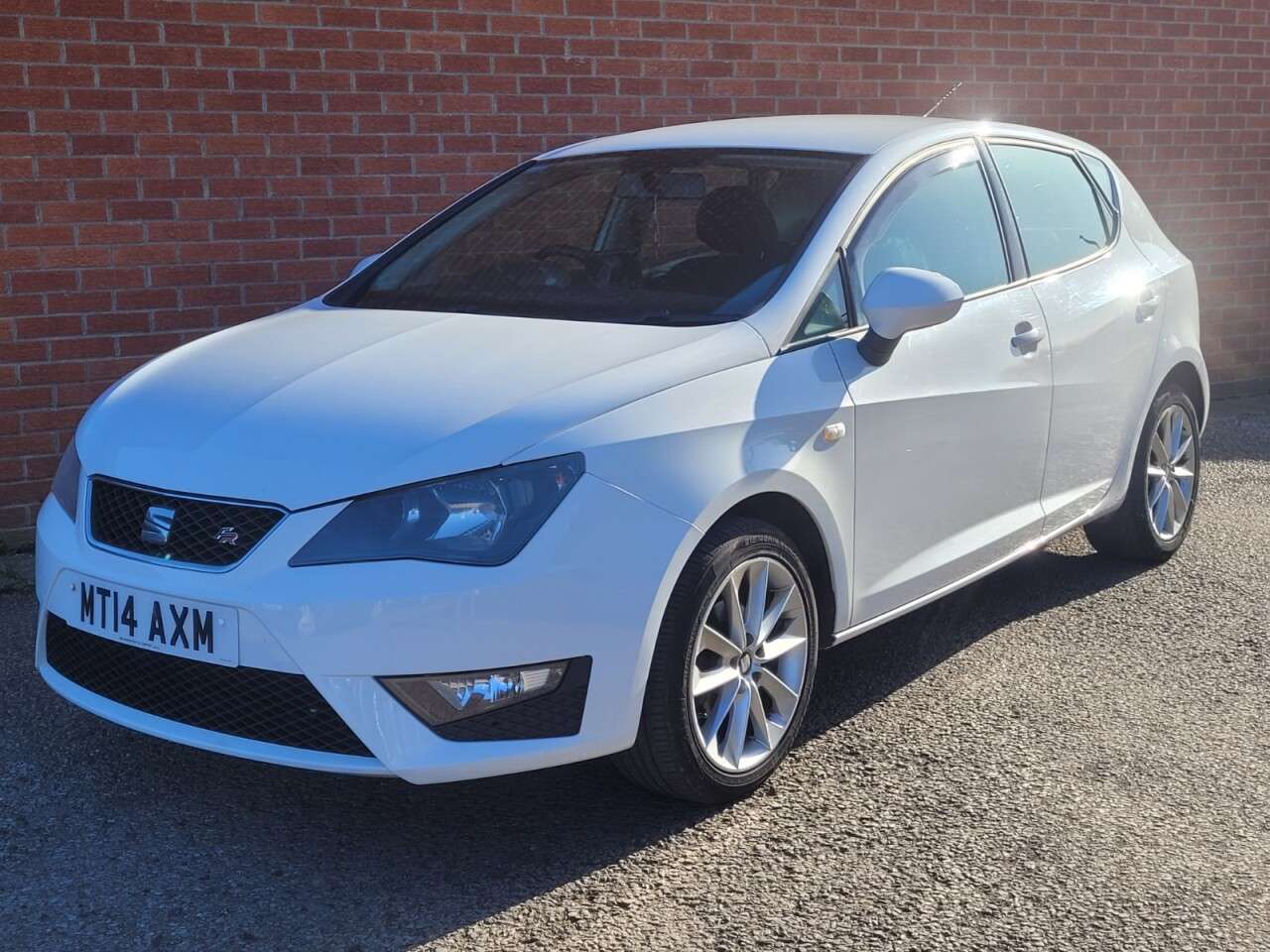 A 2014 SEAT IBIZA 1.2 TSI FR Hatchback 5dr Petrol Manual Euro 5 (105 ps) A 2014 SEAT IBIZA 1.2 TSI FR Hatchback 5dr Petrol Manual Euro 5 (105 ps)