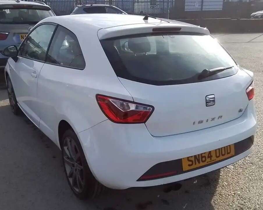 A 2014 SEAT IBIZA 1.2 TSI FR Sport Coupe 3dr Petrol Manual Euro 5 (105 ps) A 2014 SEAT IBIZA 1.2 TSI FR Sport Coupe 3dr Petrol Manual Euro 5 (105 ps)