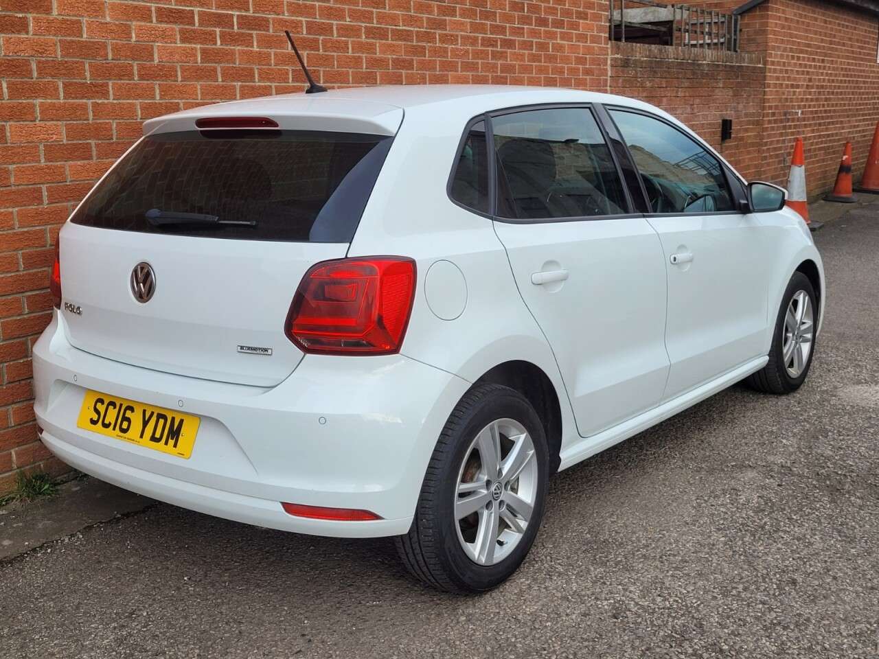 2016 VOLKSWAGEN POLO 2016 VOLKSWAGEN POLO