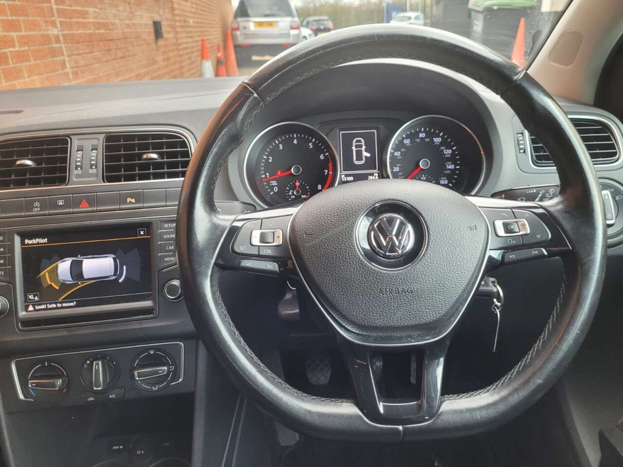 2016 VOLKSWAGEN POLO 2016 VOLKSWAGEN POLO