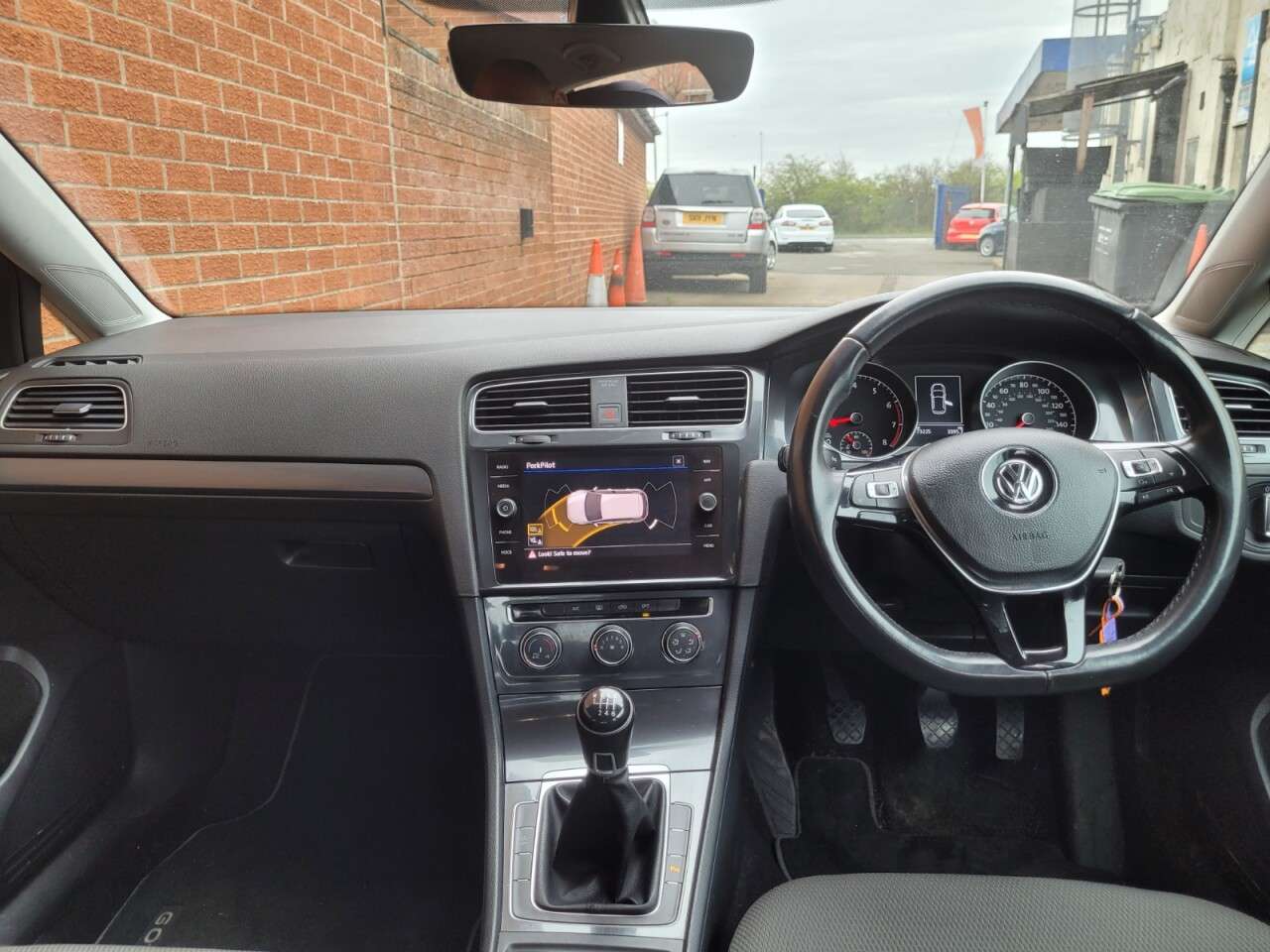 2017 VOLKSWAGEN GOLF 2017 VOLKSWAGEN GOLF