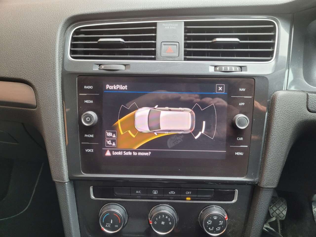 2017 VOLKSWAGEN GOLF 2017 VOLKSWAGEN GOLF