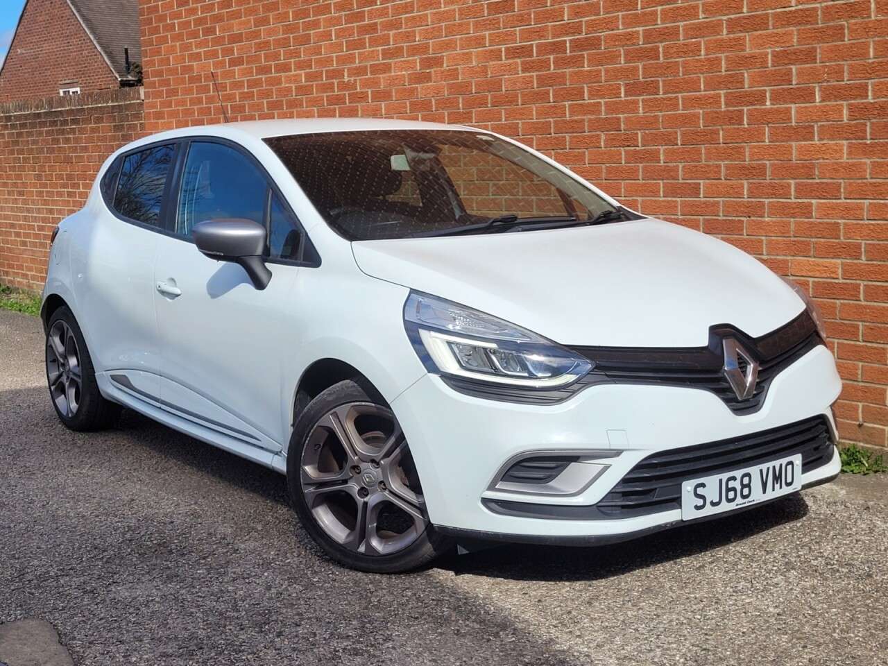 2018 RENAULT CLIO 2018 RENAULT CLIO