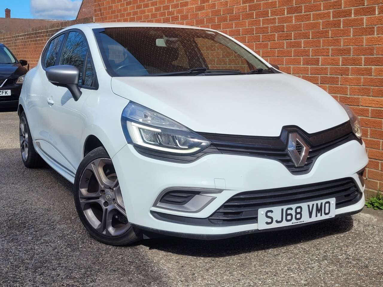 2018 RENAULT CLIO 2018 RENAULT CLIO