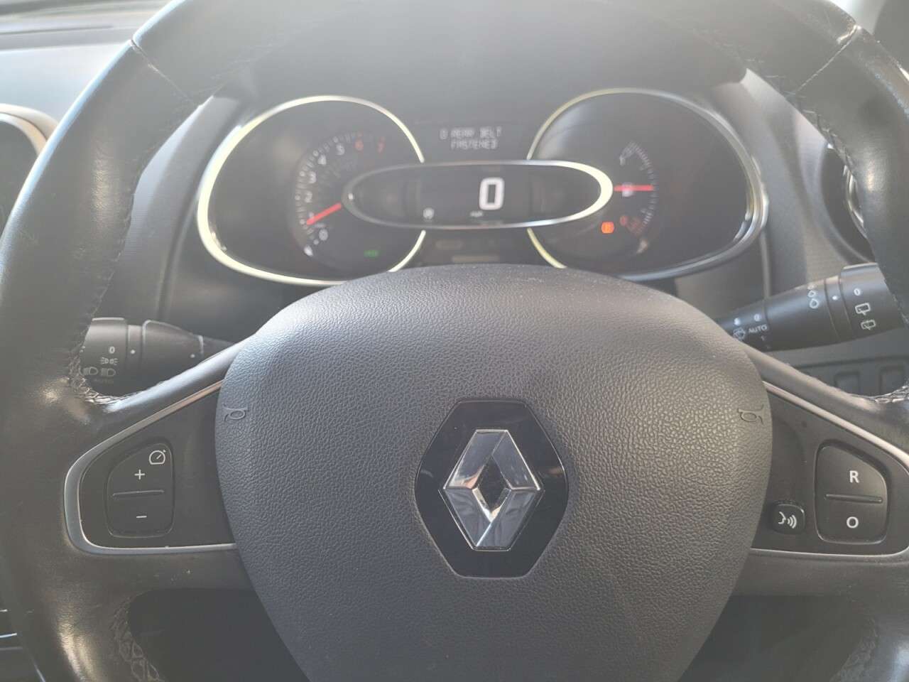 2018 RENAULT CLIO 2018 RENAULT CLIO