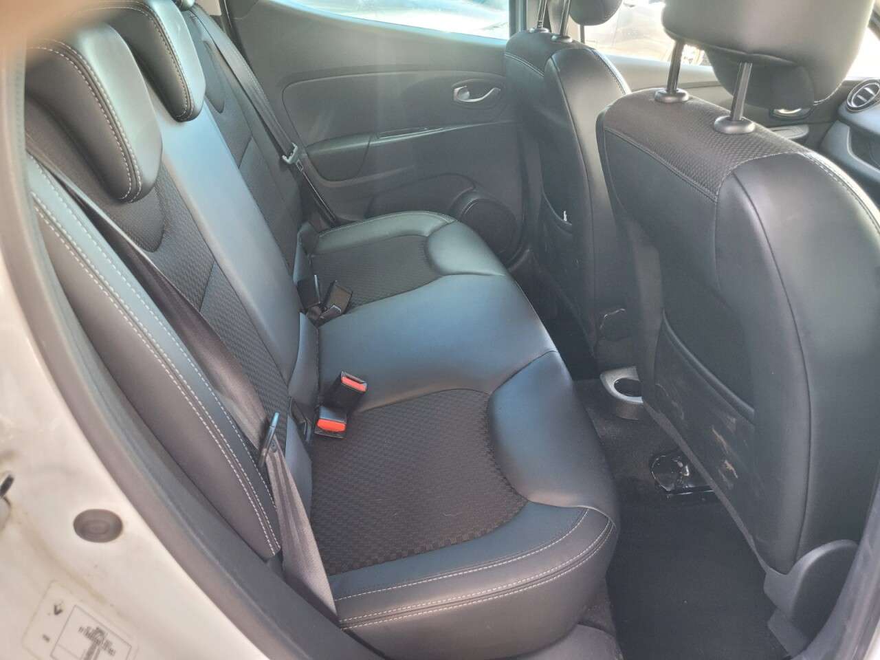 2018 RENAULT CLIO 2018 RENAULT CLIO