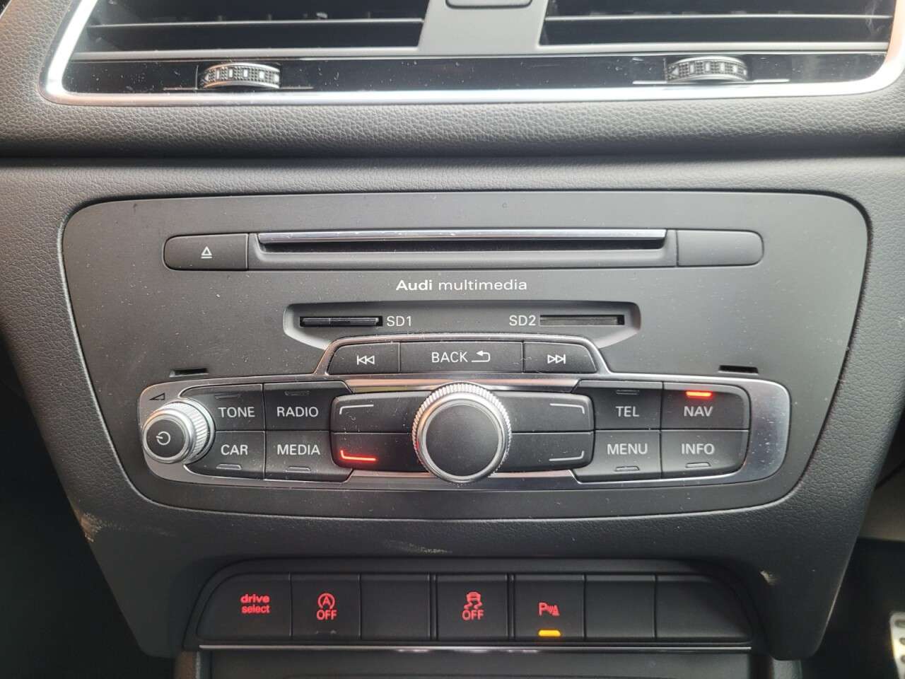 2018 AUDI Q3 2018 AUDI Q3